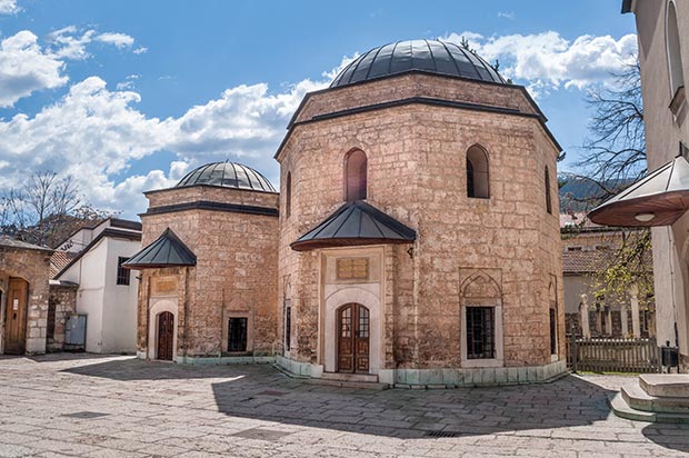 Turbe_Gazi_Husrev_Beg_Mosque_Photo(c)_IslamicArtsMagazine_04