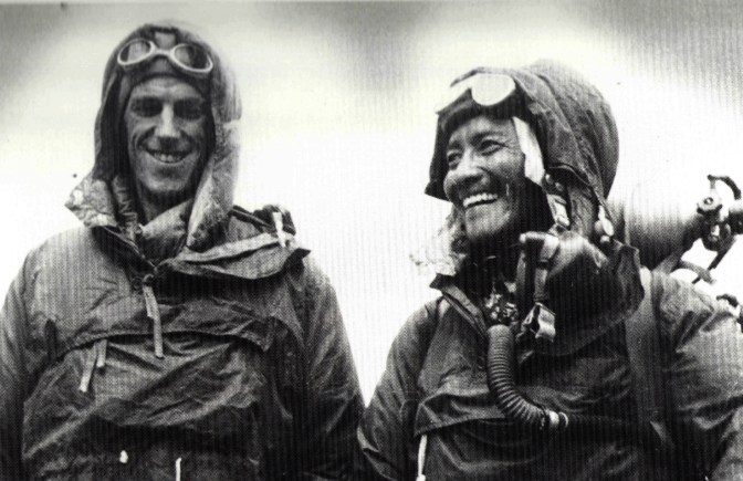 60. Edmund Hilari i Tenzing Norgay