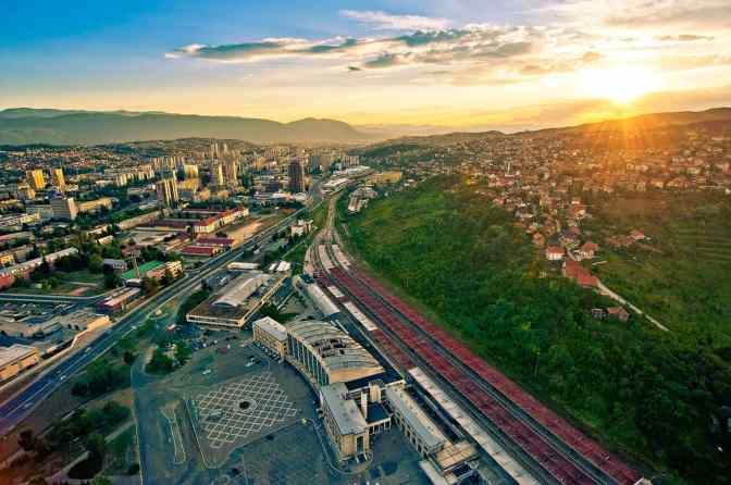panorama-sunset-sarajevo-train-station