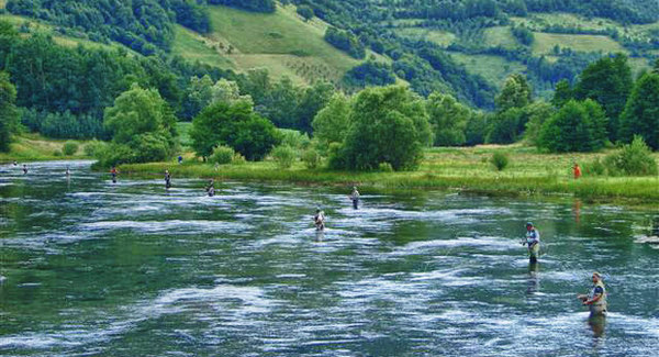 Ribarski raj na izvoru Plive