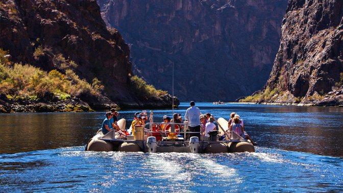 5-Star-Grand-Canyon-Helicopter-Tours-River-Raftering