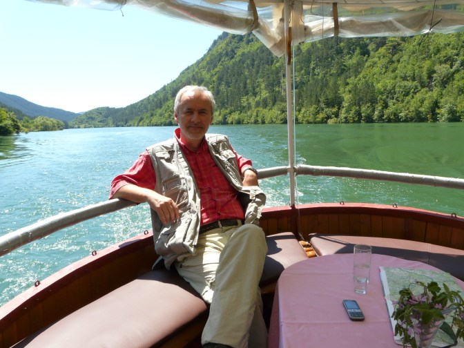 Doživljaj jezera Peručac sa vode