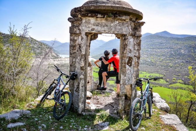 Na trasi stare uskotračne pruge za Dubrovnik